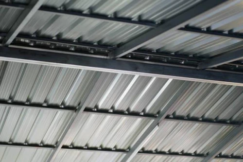 Coberturas e mão de obra para grandes projetos