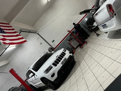 Jeep com pane elétrica o que fazer