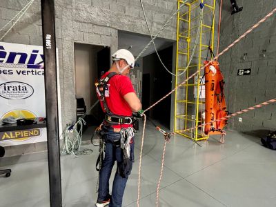 Certificação IRATA em Belo Horizonte: solução técnica para formação técnica para acesso por cordas em Belo Horizonte