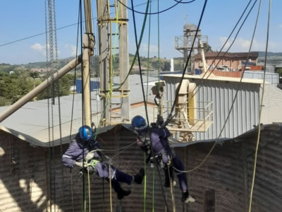 Formação Internacional IRATA em Betim: solução técnica para formação técnica para acesso por cordas em Betim